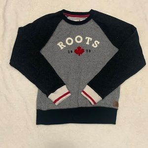 Roots small cabin sweater